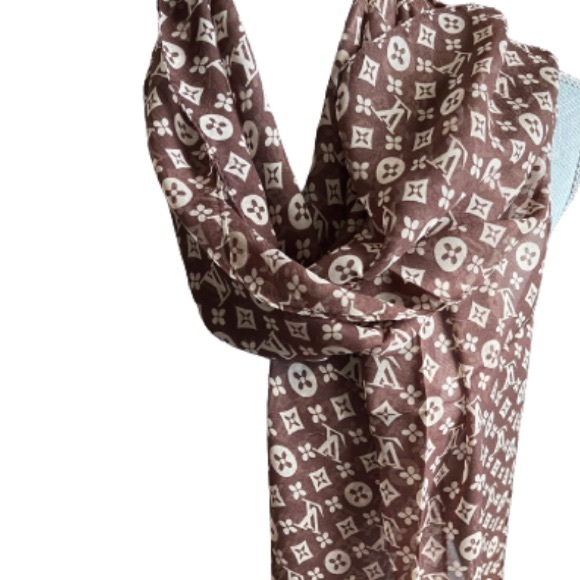 Accessories - Gorgeous scarf